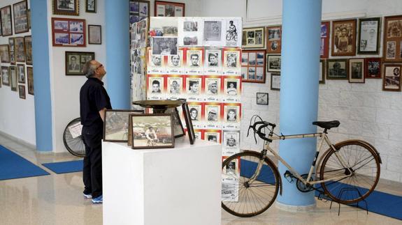 El Museo del Ciclista se encuentra ubicado en la actualidad en el pabellón polideportivo Vicente Trueba.