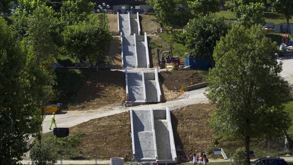 Las escaleras y rampas mecánicas entre la UC y General Dávila se empezarán a instalar en octubre