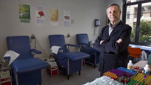 Javier Gandarillas Pérez deja la Hermandad de Donantes de Sangre después de 45 años de servicio