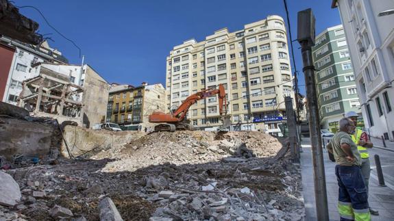 Tecniobras va a levantar un edificio de 29 viviendas, 111 garajes y un centro municipal en la calle de Santa Lucía, esquina con Moctezuma.