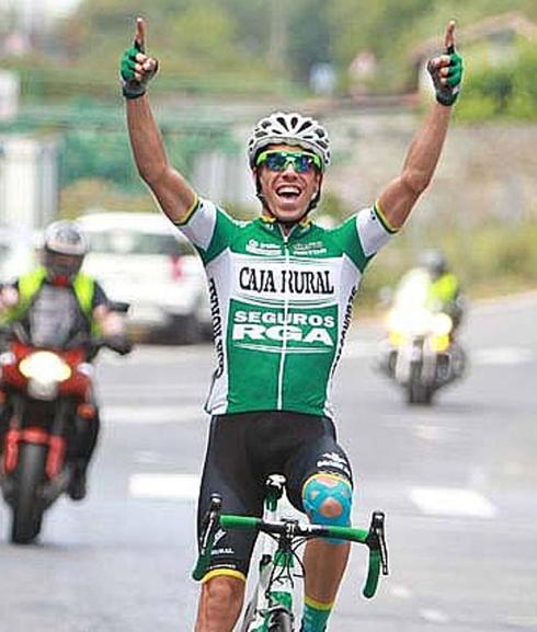 Jaime Rosón, que ahora corre en profesionales con Caja Rural, ganó el pasado año la Vuelta a Cantabria con el equipo amateur navarro.