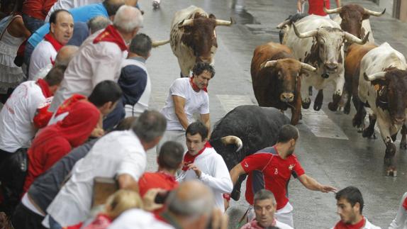 El primer encierro ha sido uno de los más peligrosos que se recuerdan.