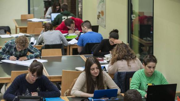 La Universidad de Cantabria se mantiene como la tercera con las tasas más bajas de España