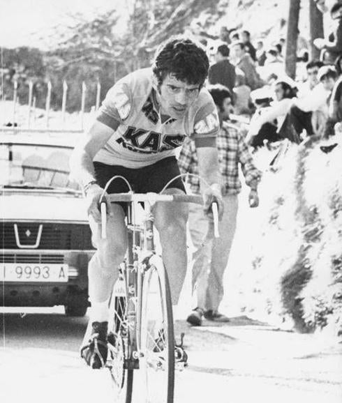 Gonzalo Aja con el maillot del Kas, durante aquella temporada de 1974.