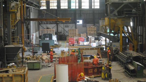 Interior de la planta de Sidenor en Reinosa.