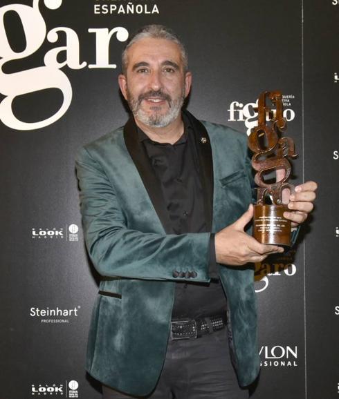 Gonzalo Zarauza , con el premio.