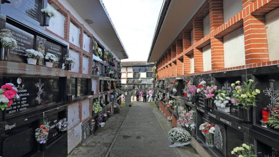 Cementerio de Cabezón de la Sal. 