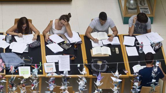 Las bibliotecas de la UC amplían sus horarios de cara a los exámenes