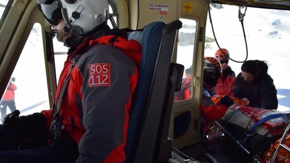 Rescatado un montañero en el Pico Bóveda