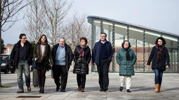 De izquierda a derecha, Félix Sangari, María del Mar García, José María Zamanillo, Josefa Montse Ferreras, María Cristina Pérez y Ana Belén Marín.