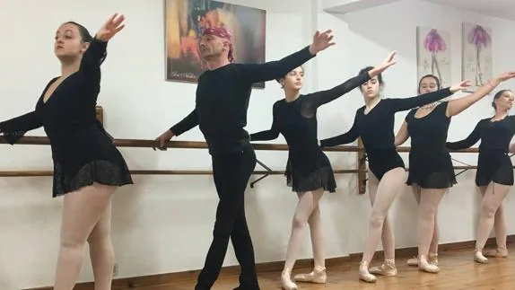 Qué función cumple la media punta de ballet en el entrenamiento? - Diario  de Recoleta