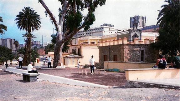 Los bolos, con una prometedora cantera, forman parte de la tradición palmeña.