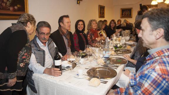 El presidente regional, Miguel Ángel Revilla, en la comida de esta mañana. 