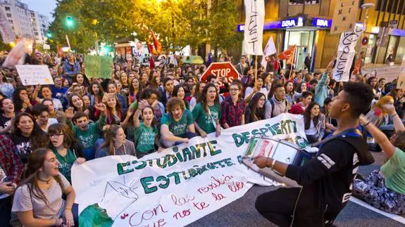 Imagen de archivo de una manifestación de rechazo a la Lomce en Santander.