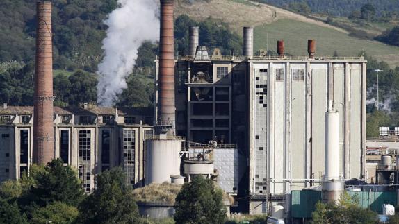 Sniace corrige sus previsiones y prevé pérdidas de 2,8 millones este año