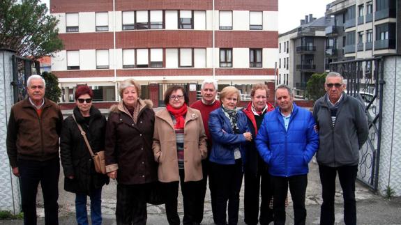 Antiguos voluntarios de la Plataforma de Alimentos de Camargo critican el escándalo de los últimos meses.