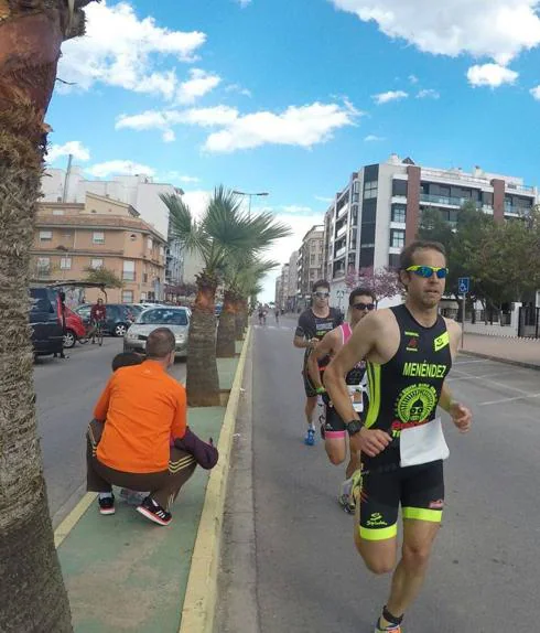 Pelayo Menéndez lidera el grupo en el nacional de Castellón. 