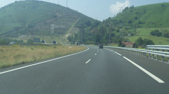 La estación está proyectada entre los túneles de Pedredo (al fondo) y Gedo, en Cieza.