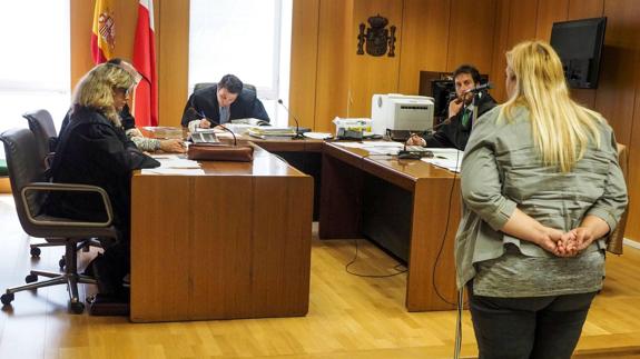 Las Salesas albergó ayer el primer juicio por los alimentos de Camargo. 