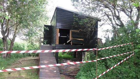 El 'Observatorio del Aguilucho Lagunero' es utilizado por aficionados a la ornitología y a la observación de aves, pero los fines de semana sirve de refugio para hacer botellón.