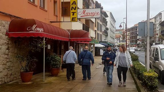 El restaurante Maruja se encuentra en un céntrico y amplio local de propiedad municipal