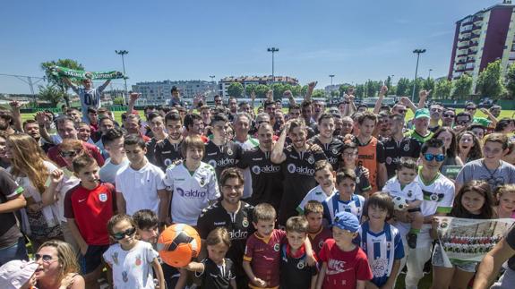 500 aficionados racinguistas en el último entrenamiento del Racing antes del partido de este domingo