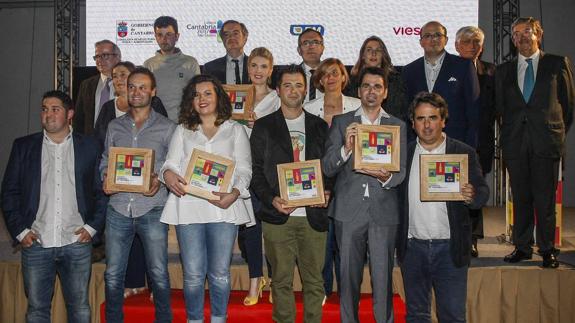 Galardonados, organizadores y patrocinadores de los Premios Alimentos de Cantabria