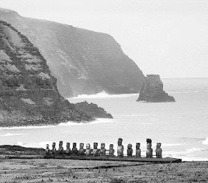 Un santoñés, en la expedición a la Isla de Pascua