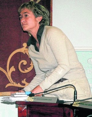 La número uno del PSOE dimite por su «falta de confianza» con la Ejecutiva