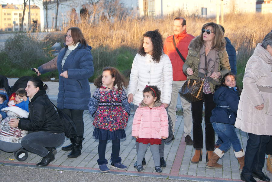 Fotos: Cabalgata de Reyes Magos de Arroyo de la Encomienda