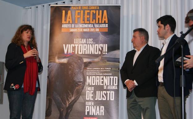 Cartel de la corrida benéfica a favor de la Asociación de Esclerosis Múltiple. 