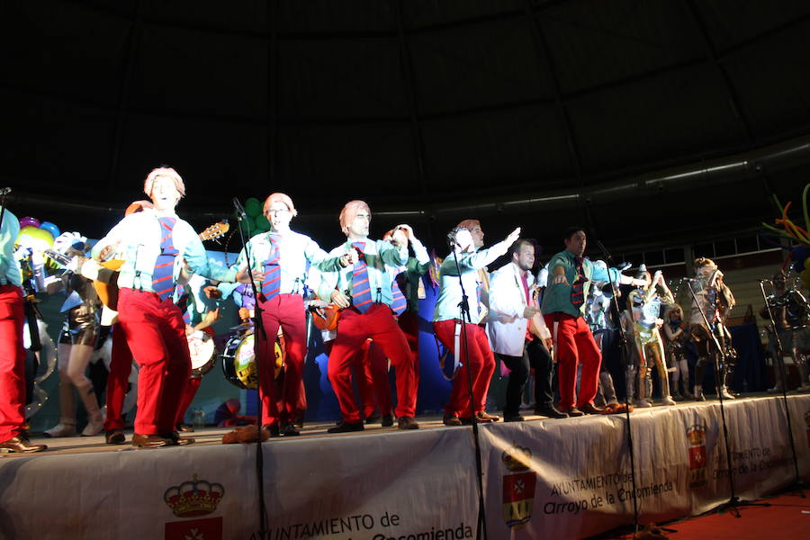 Fotos: Concurso chirigotas de Arroyo y comparsa gaditana