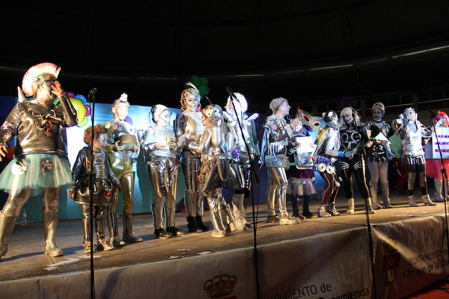 Fotos: Concurso chirigotas de Arroyo y comparsa gaditana