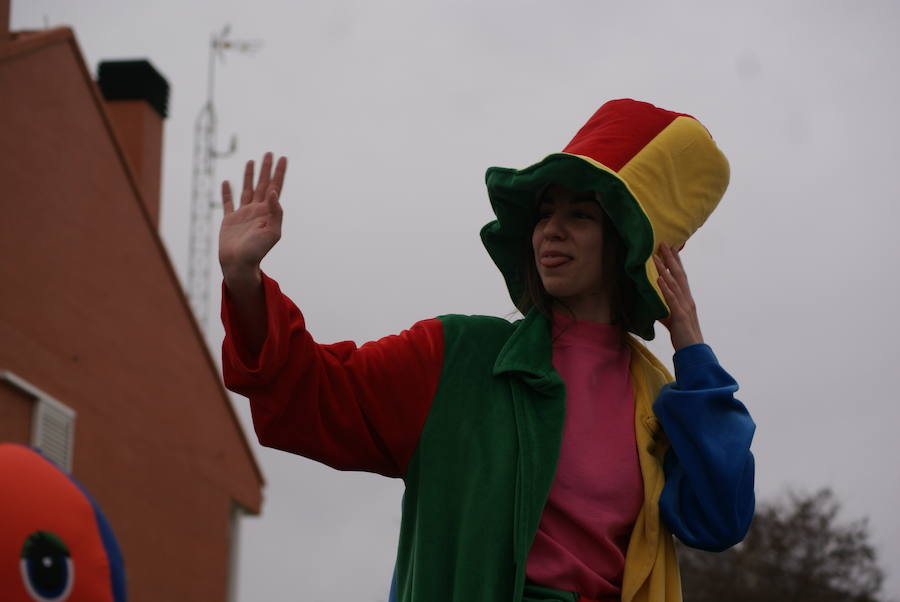 Fotos: Desfile de disfraces por Carnavales en Arroyo