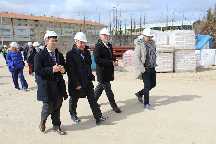 Fotos: Visita institucional a las obras de la Casa de la Música y el Teatro de Arroyo de la Encomienda