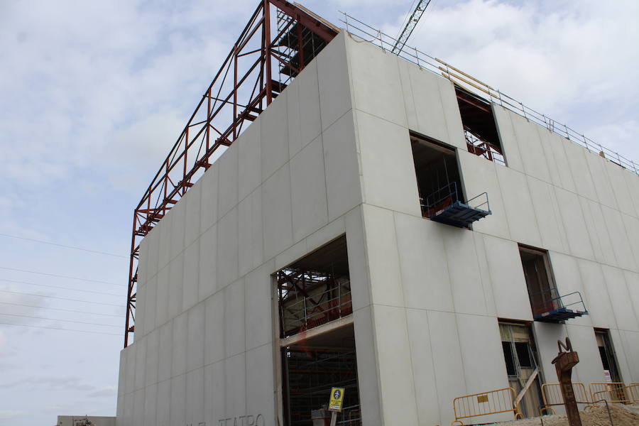 Fotos: Visita institucional a las obras de la Casa de la Música y el Teatro de Arroyo de la Encomienda