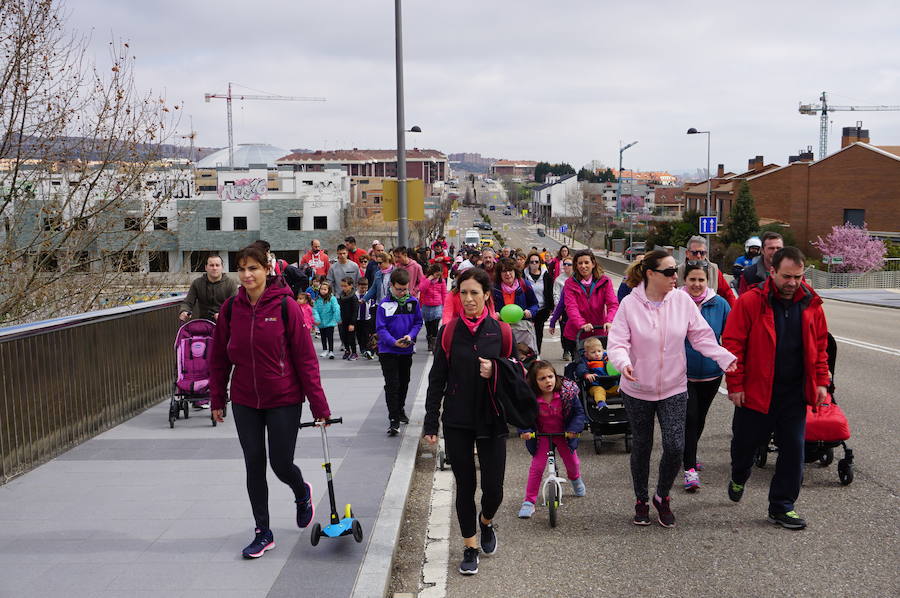 Fotos: VIII Marcha Solidaria contra el Cáncer de Arroyo de la Encomienda