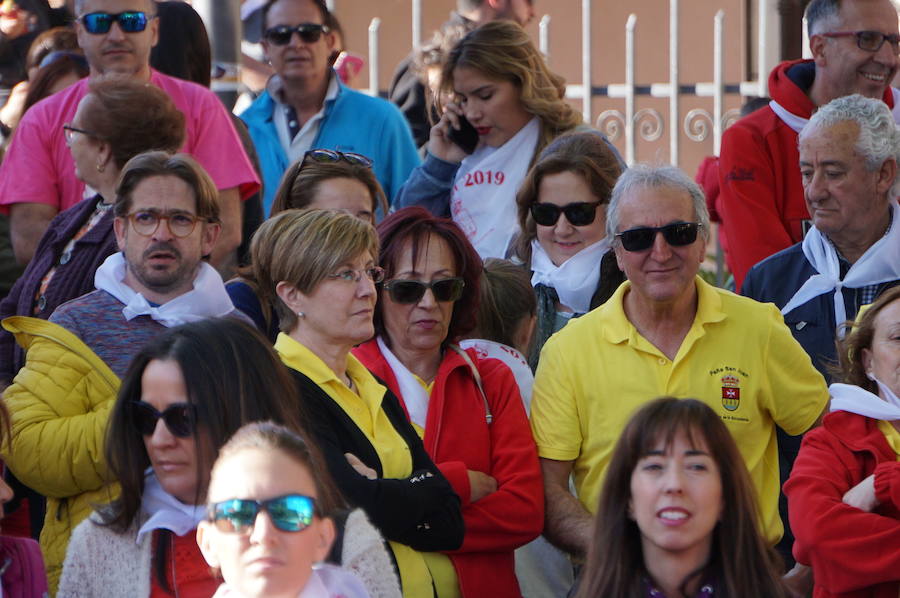 Fotos: Fiestas de Arroyo. San Juan Evangelista. Pregón y desfile de peñas