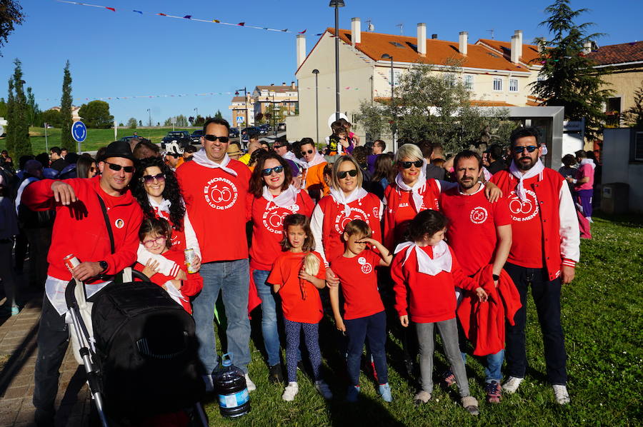 Fotos: Fiestas de Arroyo. San Juan Evangelista. Pregón y desfile de peñas