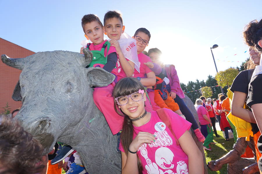 Fotos: Fiestas de Arroyo. San Juan Evangelista. Pregón y desfile de peñas