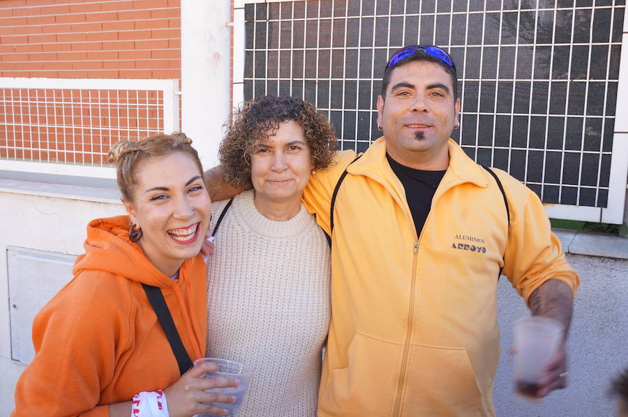 Fotos: Fiestas de Arroyo. San Juan Evangelista. Pregón y desfile de peñas