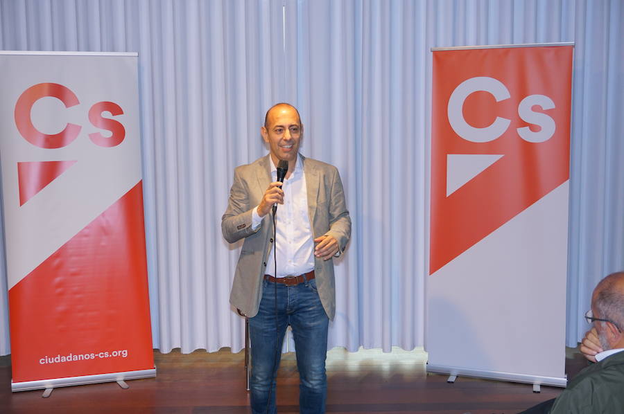 Fotos: Presentación de la candidatura de Ciudadanos en Arroyo