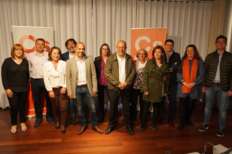 Fotos: Presentación de la candidatura de Ciudadanos en Arroyo