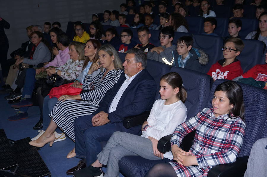 Fotos: Entrega de premios del VII concurso 'El Futuro en Nuestras Manos’
