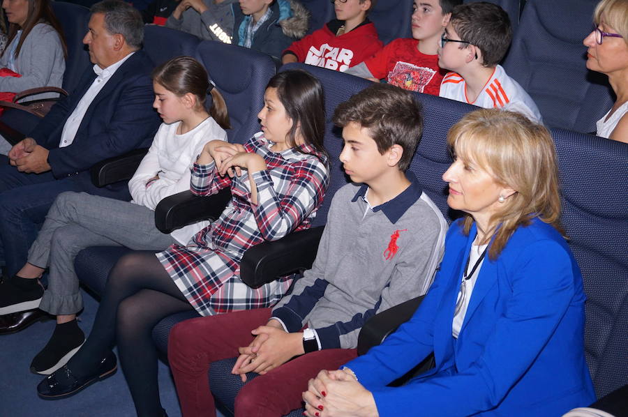 Fotos: Entrega de premios del VII concurso 'El Futuro en Nuestras Manos’