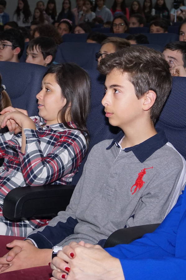 Fotos: Entrega de premios del VII concurso 'El Futuro en Nuestras Manos’