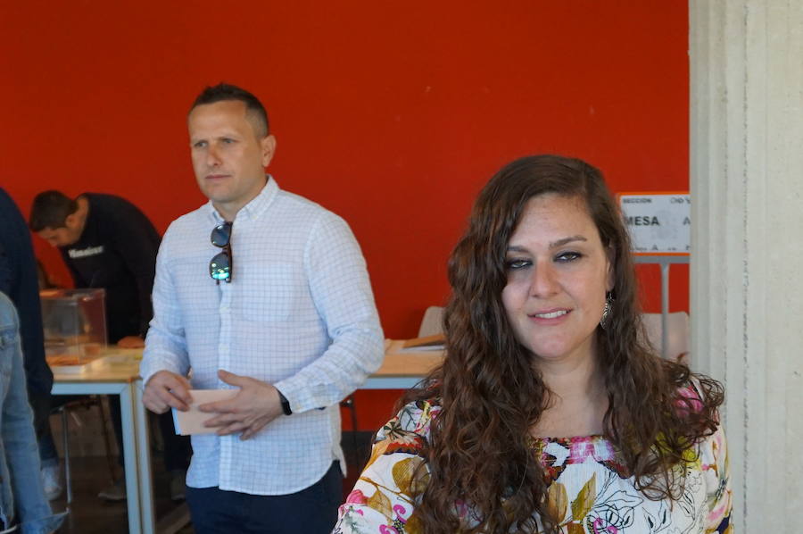 Fotos: Candidatos a la alcaldía de Arroyo y normalidad en los colegios electorales