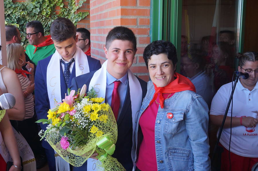 Fotos: Pregón y desfile de peñas fiestas de La Flecha