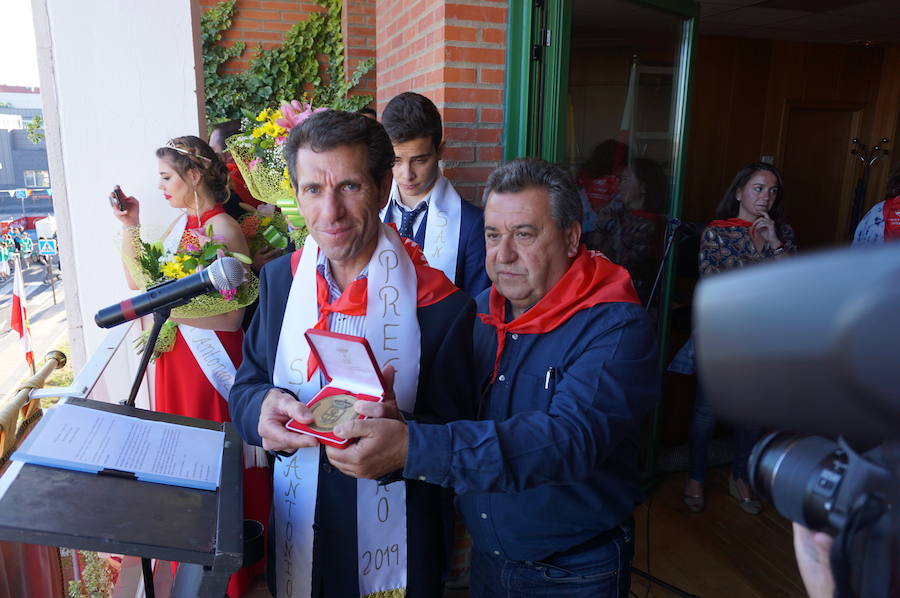 Fotos: Pregón y desfile de peñas fiestas de La Flecha