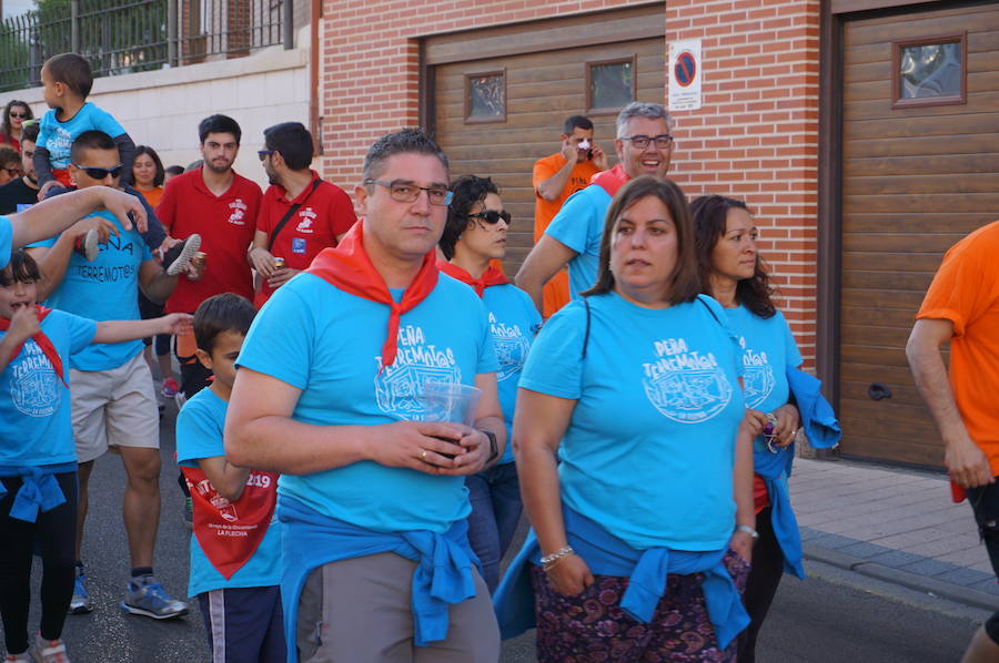 Fotos: Pregón y desfile de peñas fiestas de La Flecha